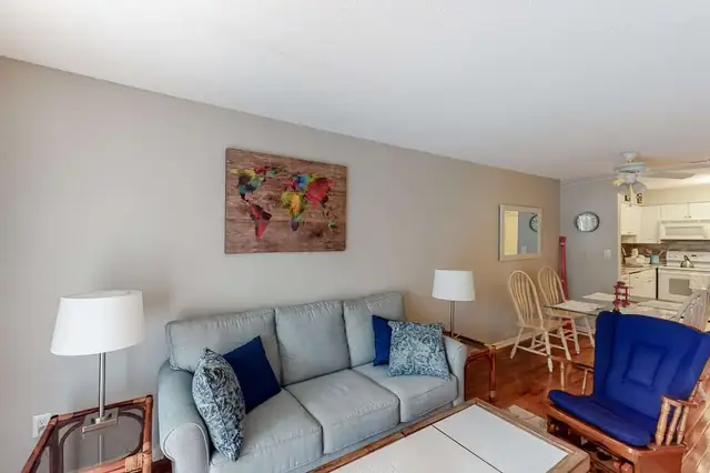 Living room at Fiddler’s Cove 15K